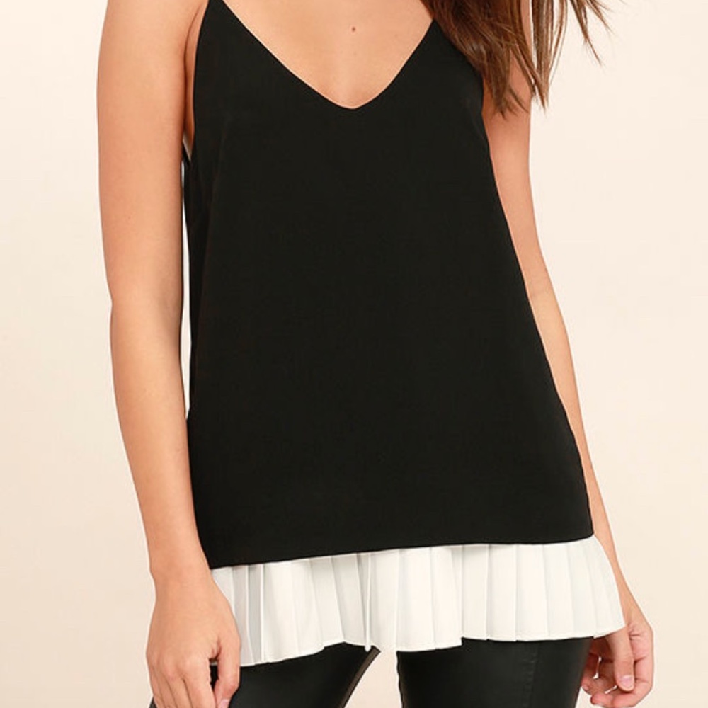 TAGS ON! Medium - Black and white LULUS tank